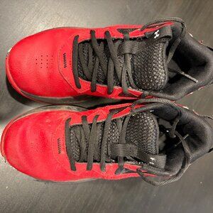 Under Armour Basketball Shoes Size 3.5Y